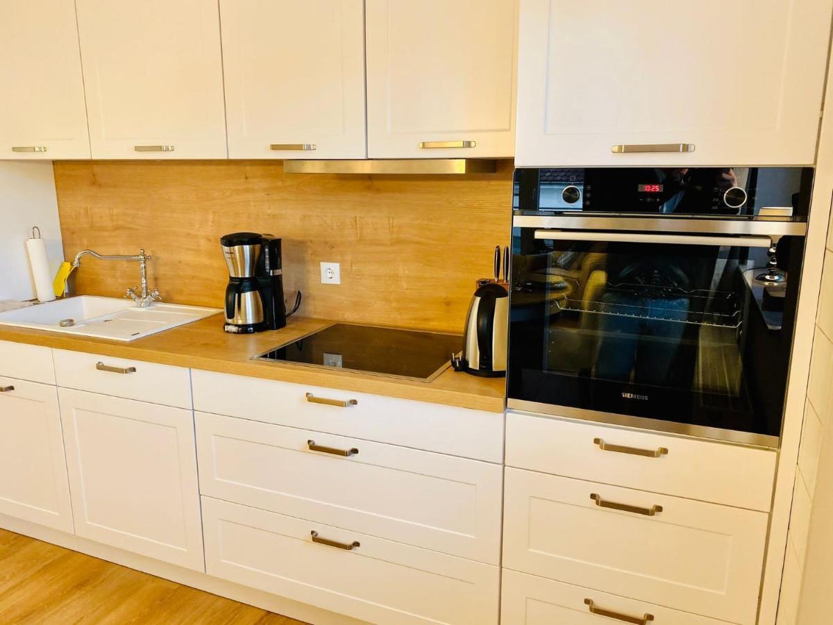 Wohlfuehl-Apartment Irisbluete Mit Privatstrand FDH Екстериор снимка